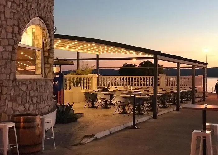 Hotels in Downtown Selce