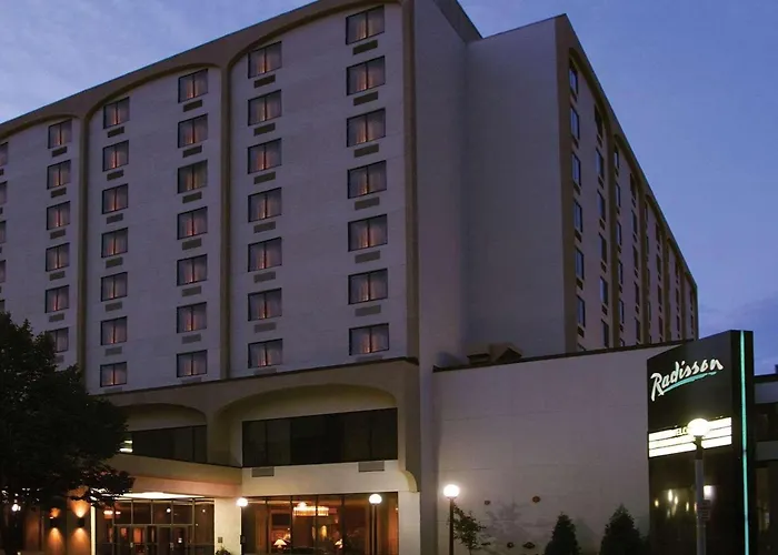 Hotels in Downtown Bismarck