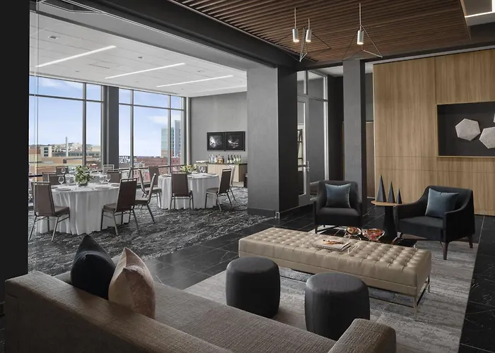 Hotels in Downtown Columbus