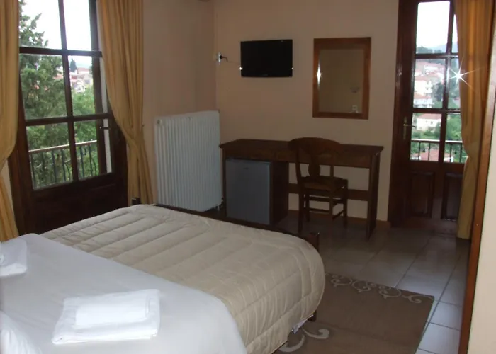 Hotels in Downtown Kastoria