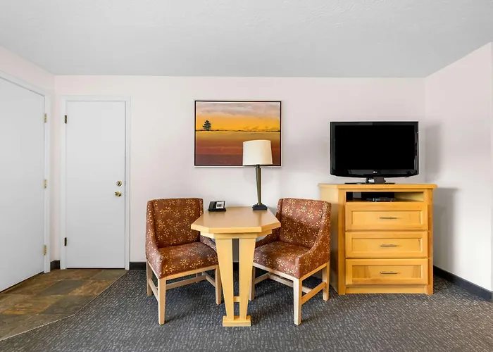 Hotels in Downtown Idaho Falls