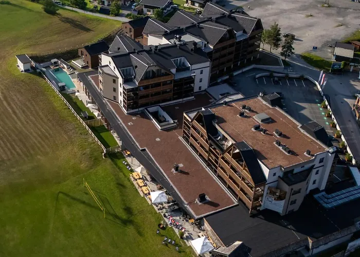 Hotels in Downtown Fieberbrunn