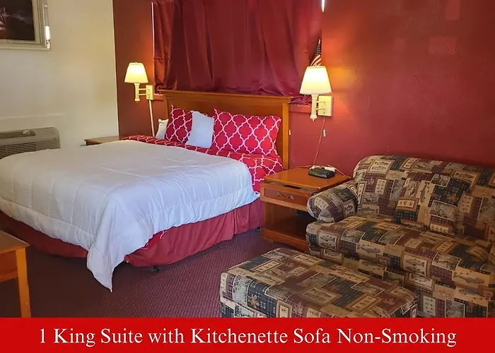 Hotels in Downtown Hutchinson