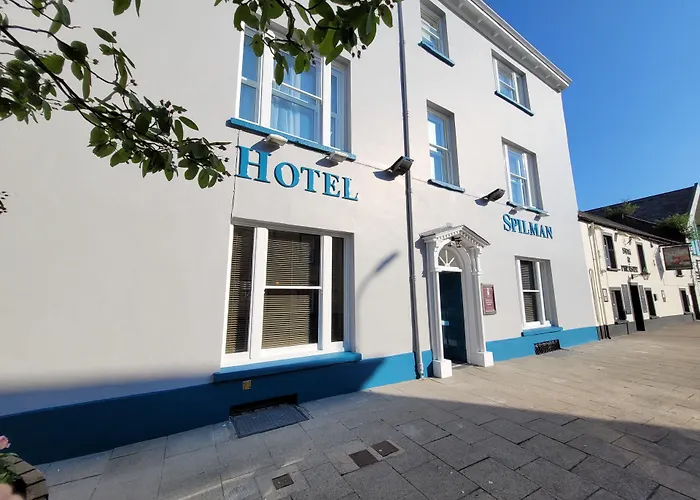 Hotels in Downtown Carmarthen
