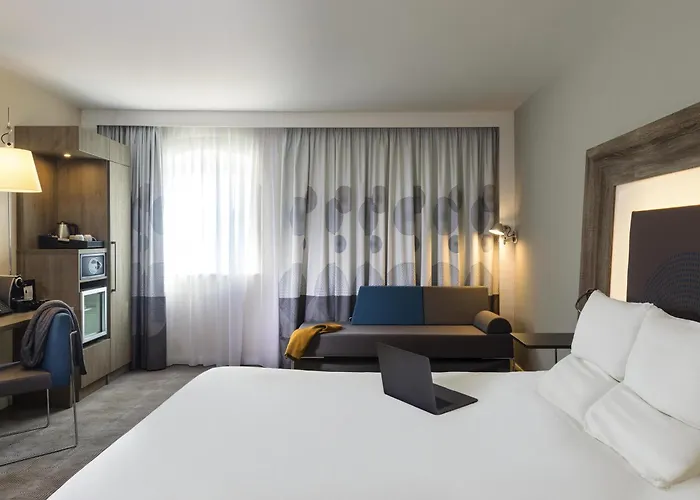 Hotels in Downtown Ipswich