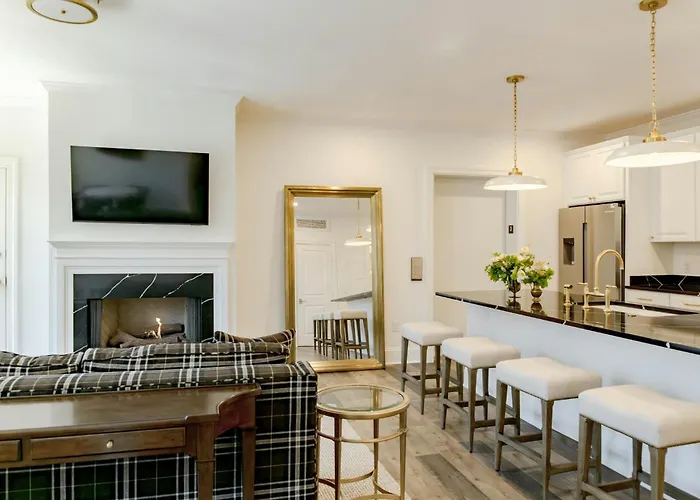 Hotels in Downtown Leesburg